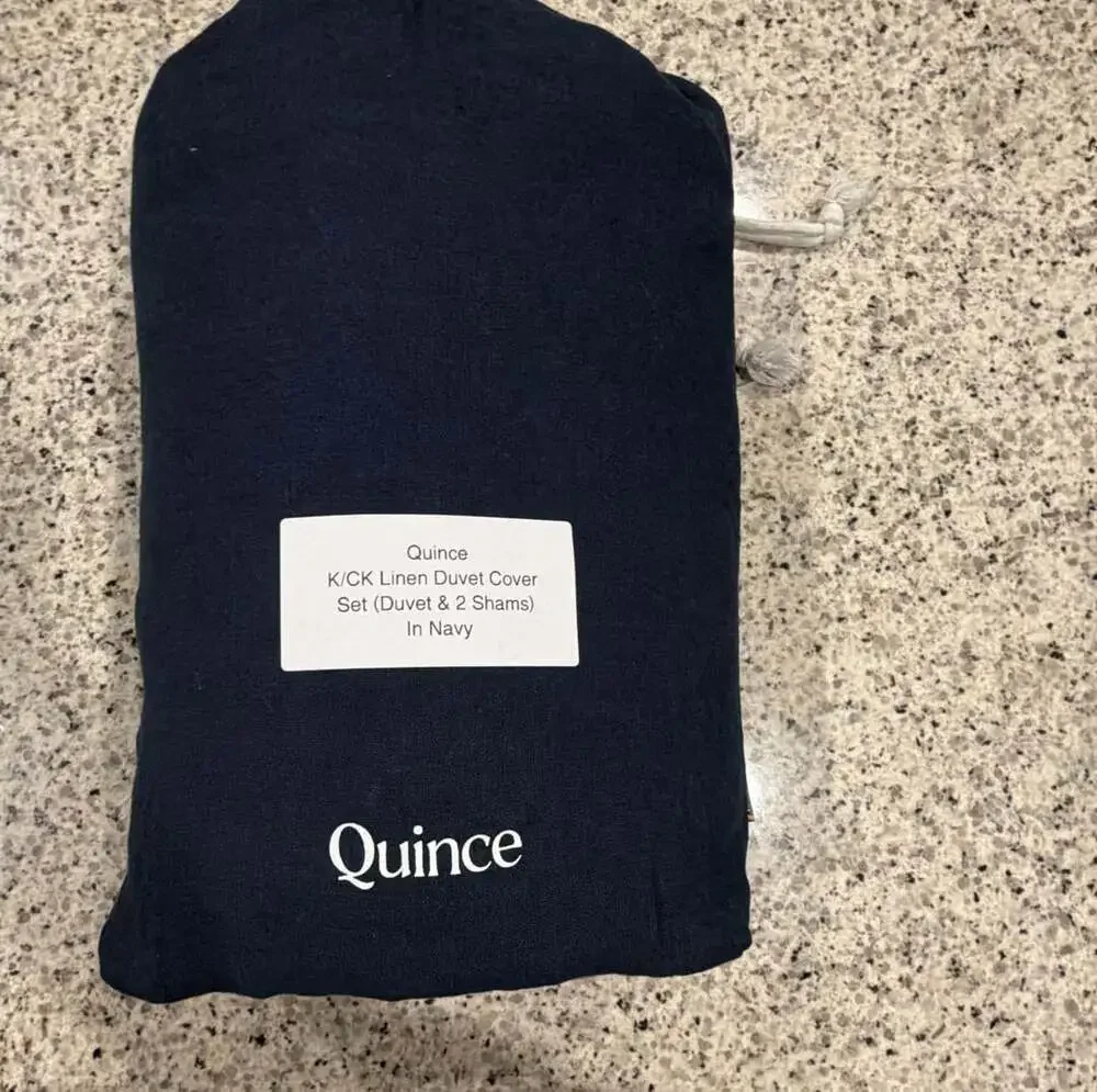 Quince K/CK Linen Duvet Cover Set (Duvet & 2 Shams) In Navy